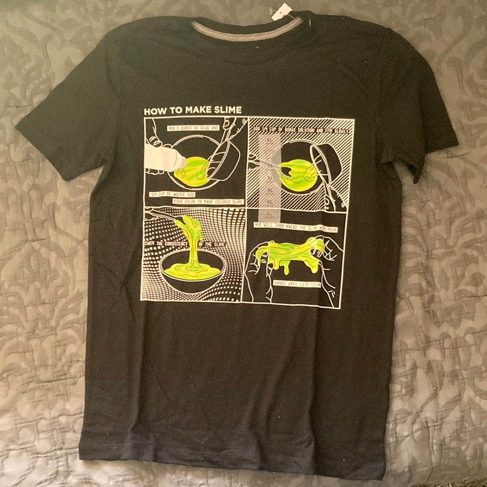Old navy boys t-shirt size 14-16 brand new with tags
